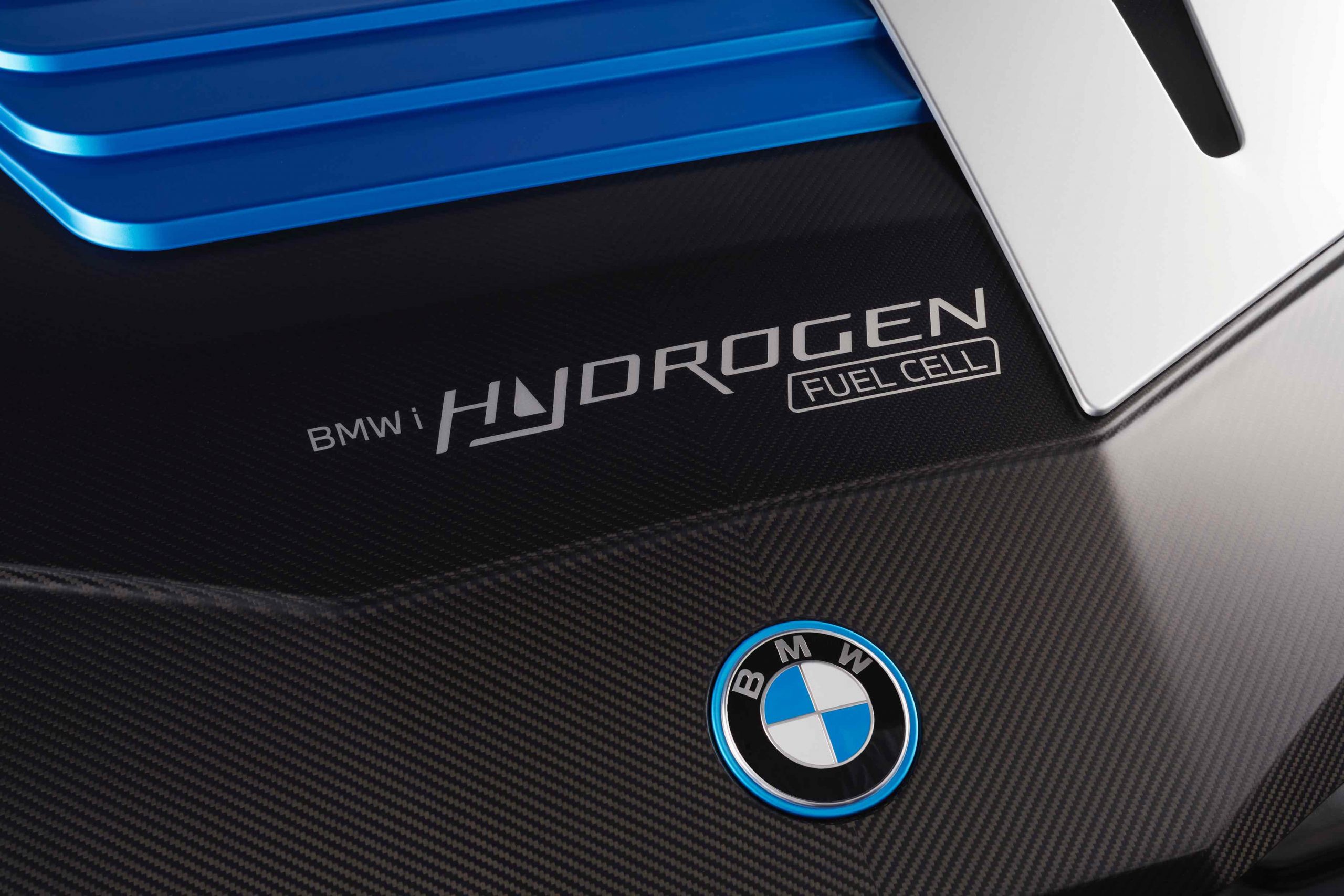 BMW iX5 Hydrogen SUV 26