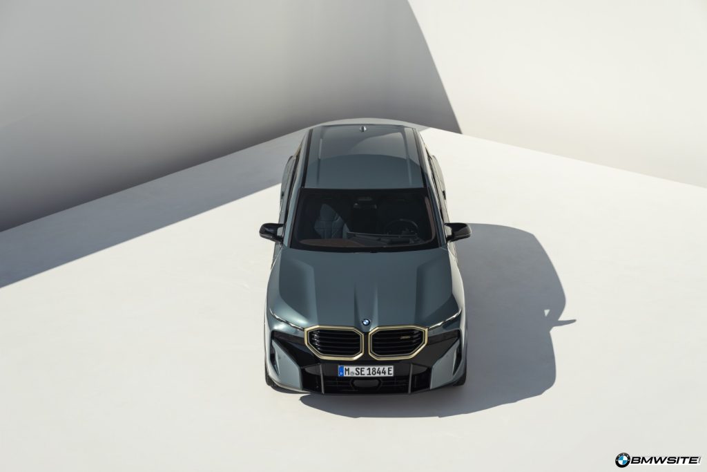 2023 BMW XM 10