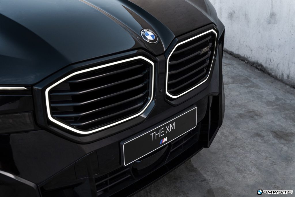 2023 BMW XM 73