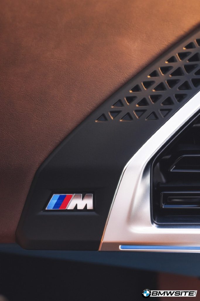 2023 BMW XM Interior 4