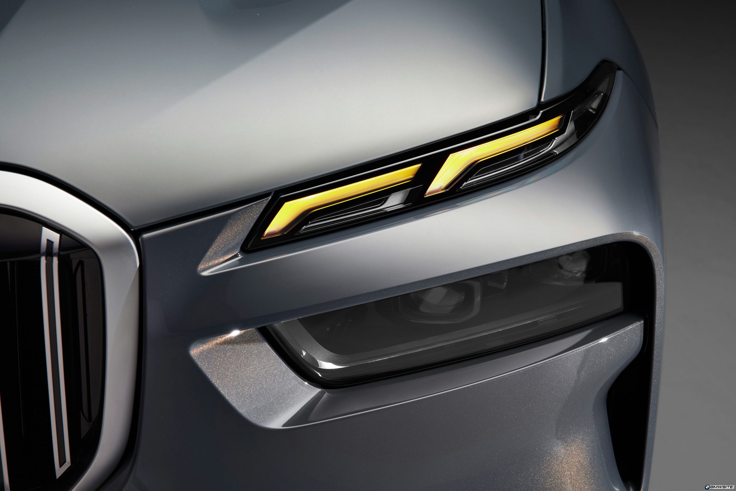 2023 G07 BMW X7 Facelift Headlights 3