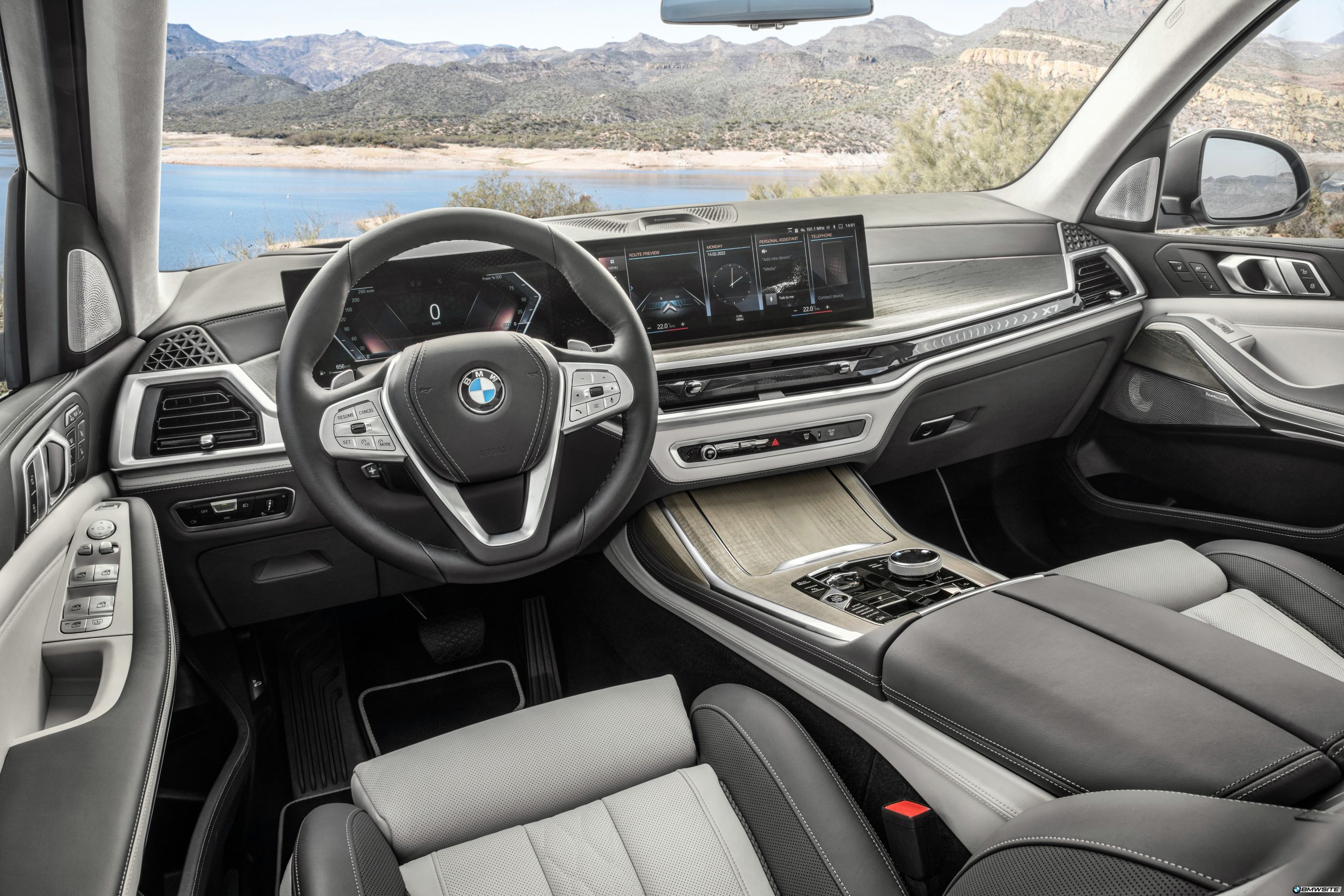 2023 G07 BMW X7 Facelift Interior 3