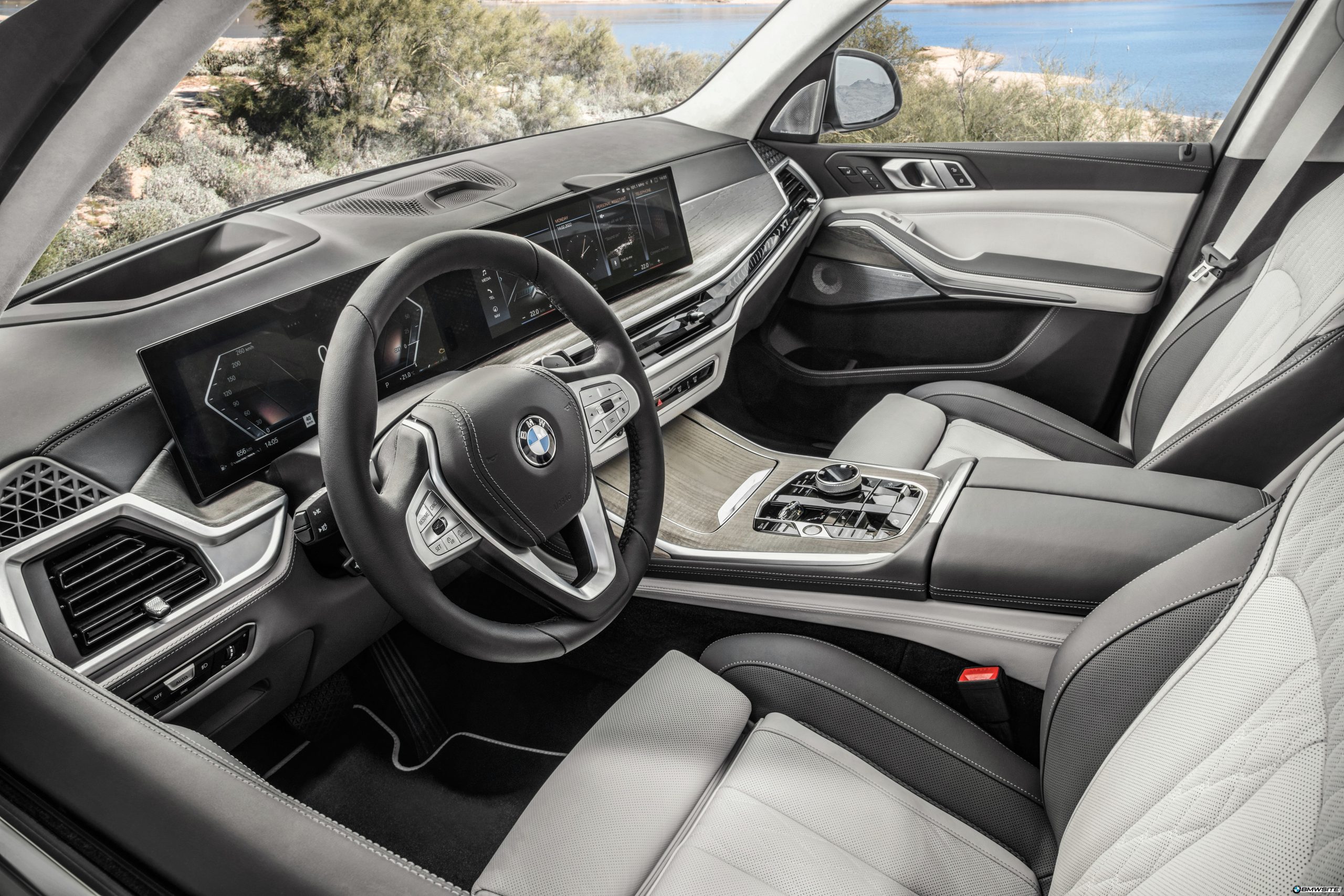 2023 G07 BMW X7 Facelift Interior 5